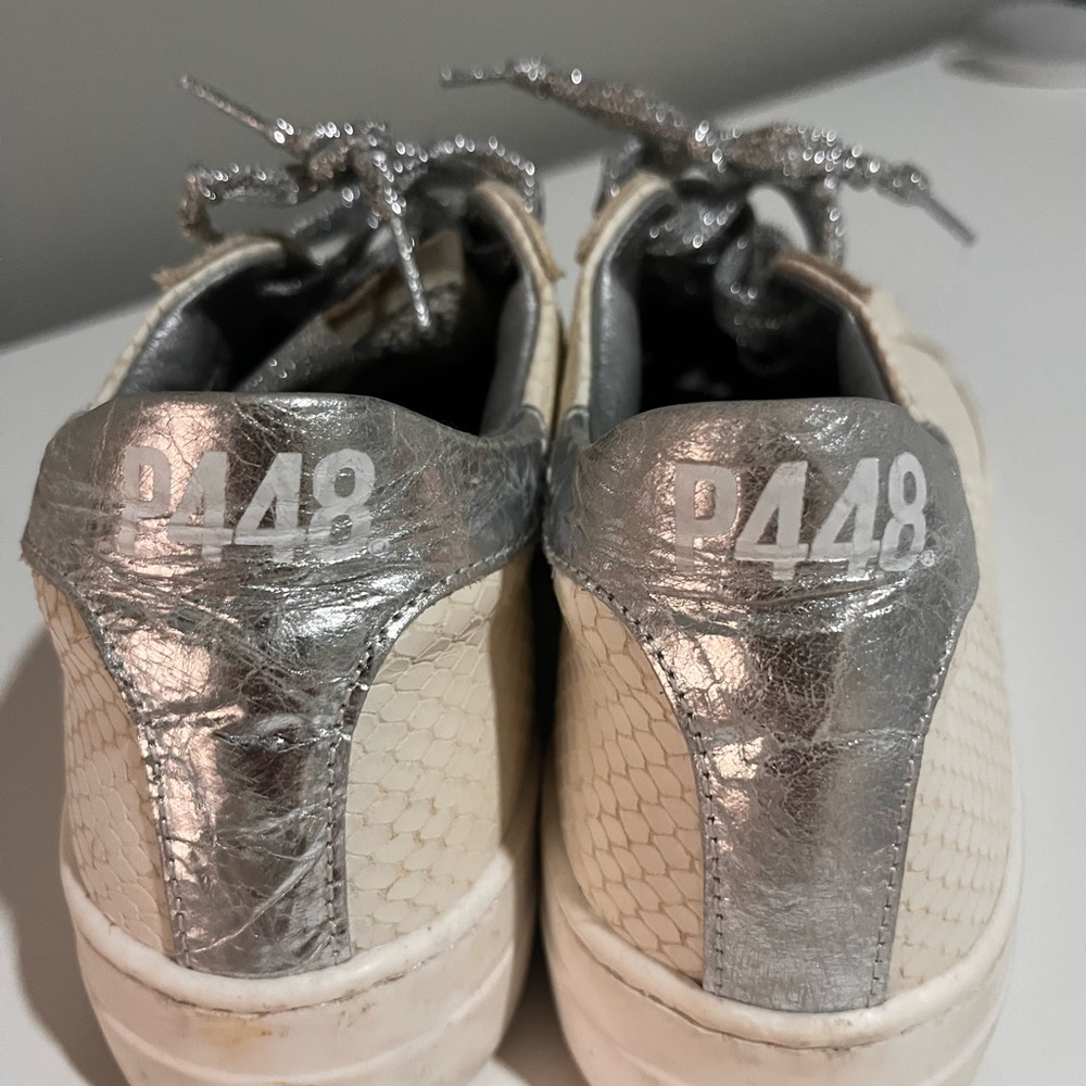 P448 barely used . Size 7.5 (EU 38)